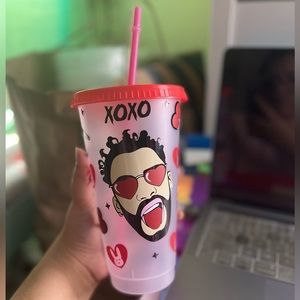 Bad bunny Valentine cup